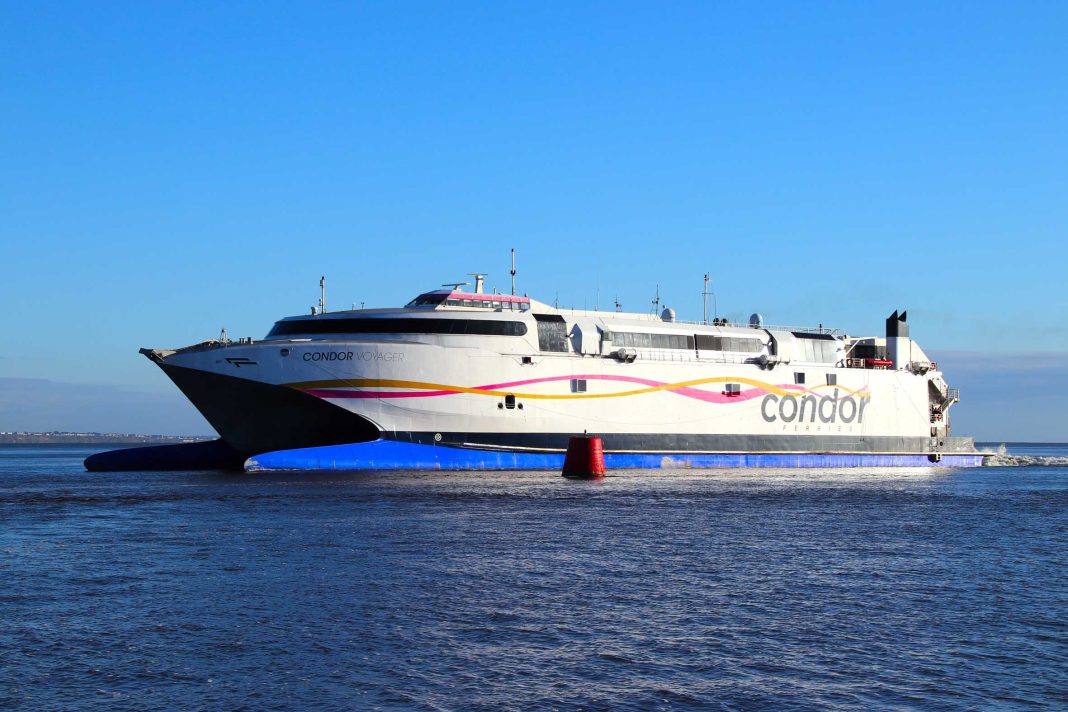 Both Condor Ferries' HSC were at Poole on 6 January, Condor Liberation (2010/6,307gt) departing for the Channel Islands and Cherbourg as Condor Voyager (2000/6,581gt) was inbound empty from St Malo, both vessels exchanging whistle greetings as they passed in the Swash Channel.