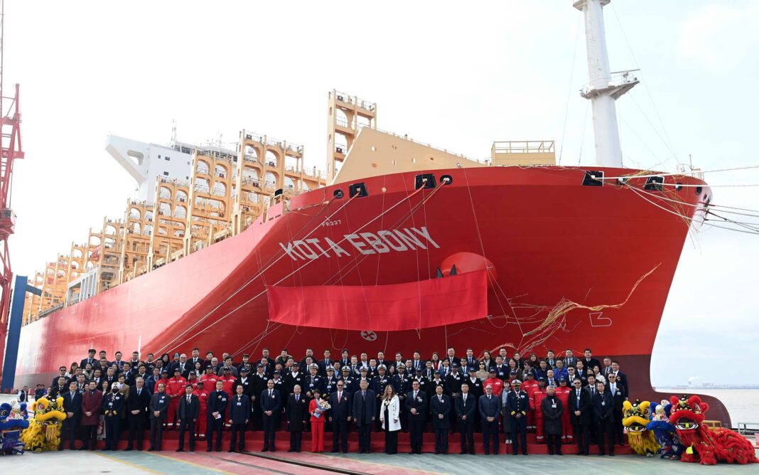 PIL receives its third 14,000 TEU LNG dual-fuel container vessel