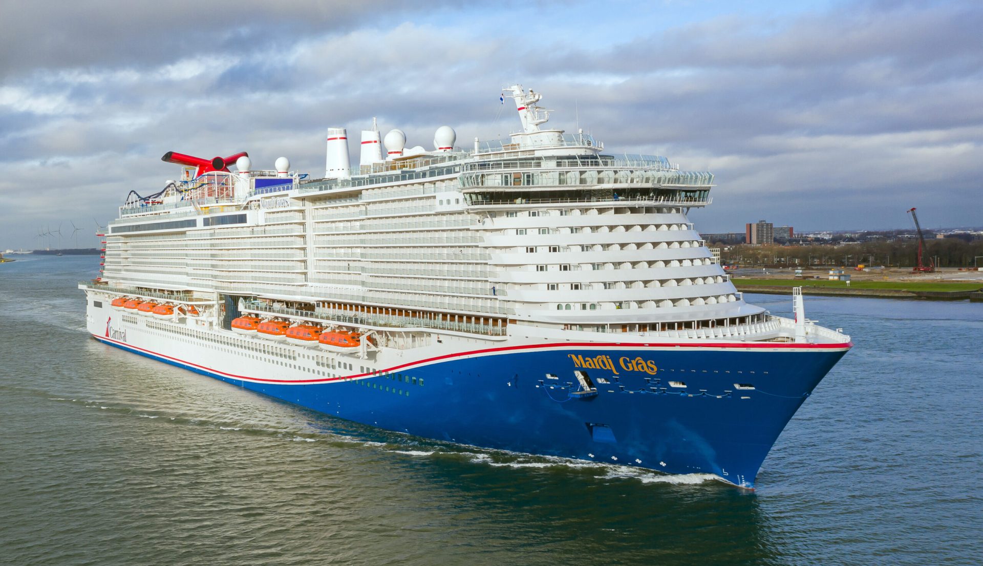 Carnival fleet to be 20 per cent LNG-powered by 2025 | Ships Monthly