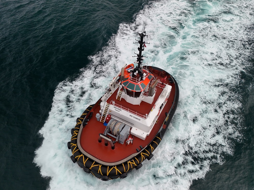 Damen delivers two RSD Tugs 2513 to Tripmare