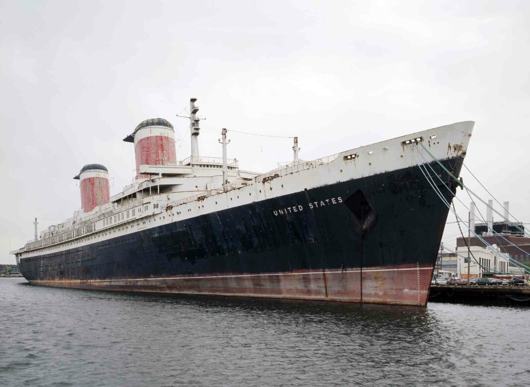 Liner SS United States ordered to leave berth by September