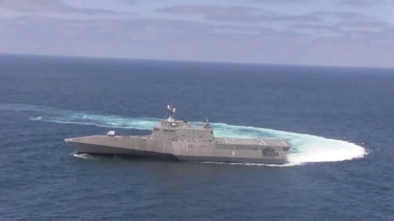 US Navy – USS Independence (LCS 2) Maneuvering Capabilities Demonstration